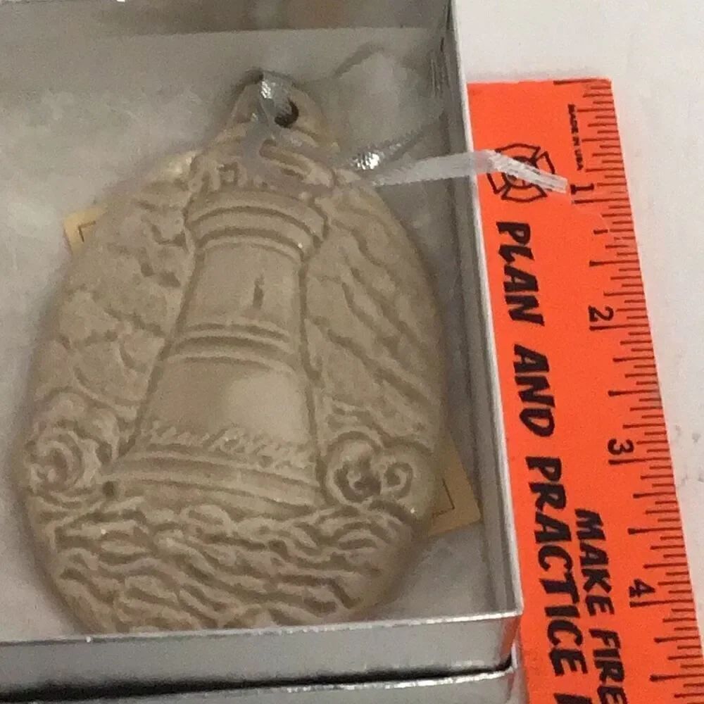 Beautiful lighthouse ornament, 2008 issued by Beau rivage